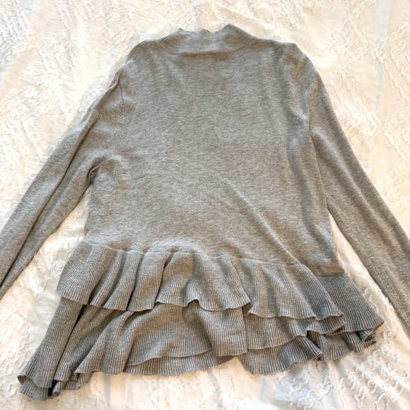 Ruffled long sleeve turtleneck - Picture 3 of 3